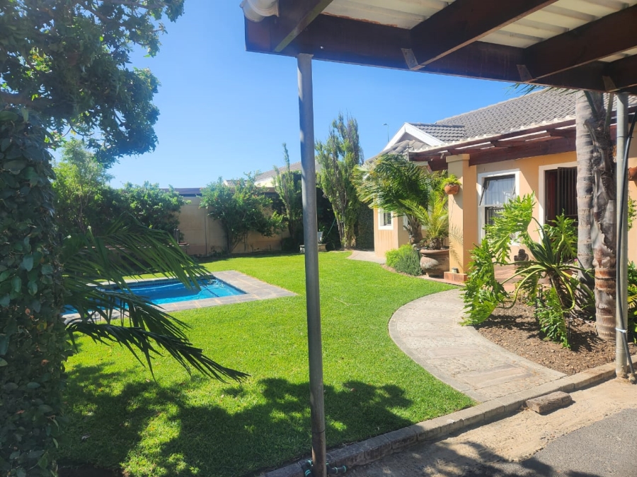 To Let 3 Bedroom Property for Rent in Onverwacht Western Cape